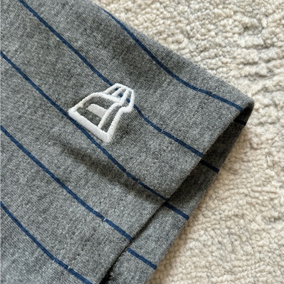 NWT- New Era Copperstown Collection LA Dodgers Pinstripe T-Shirt Size S - Picture 6 of 12